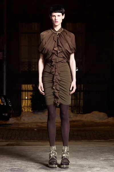 Look 29